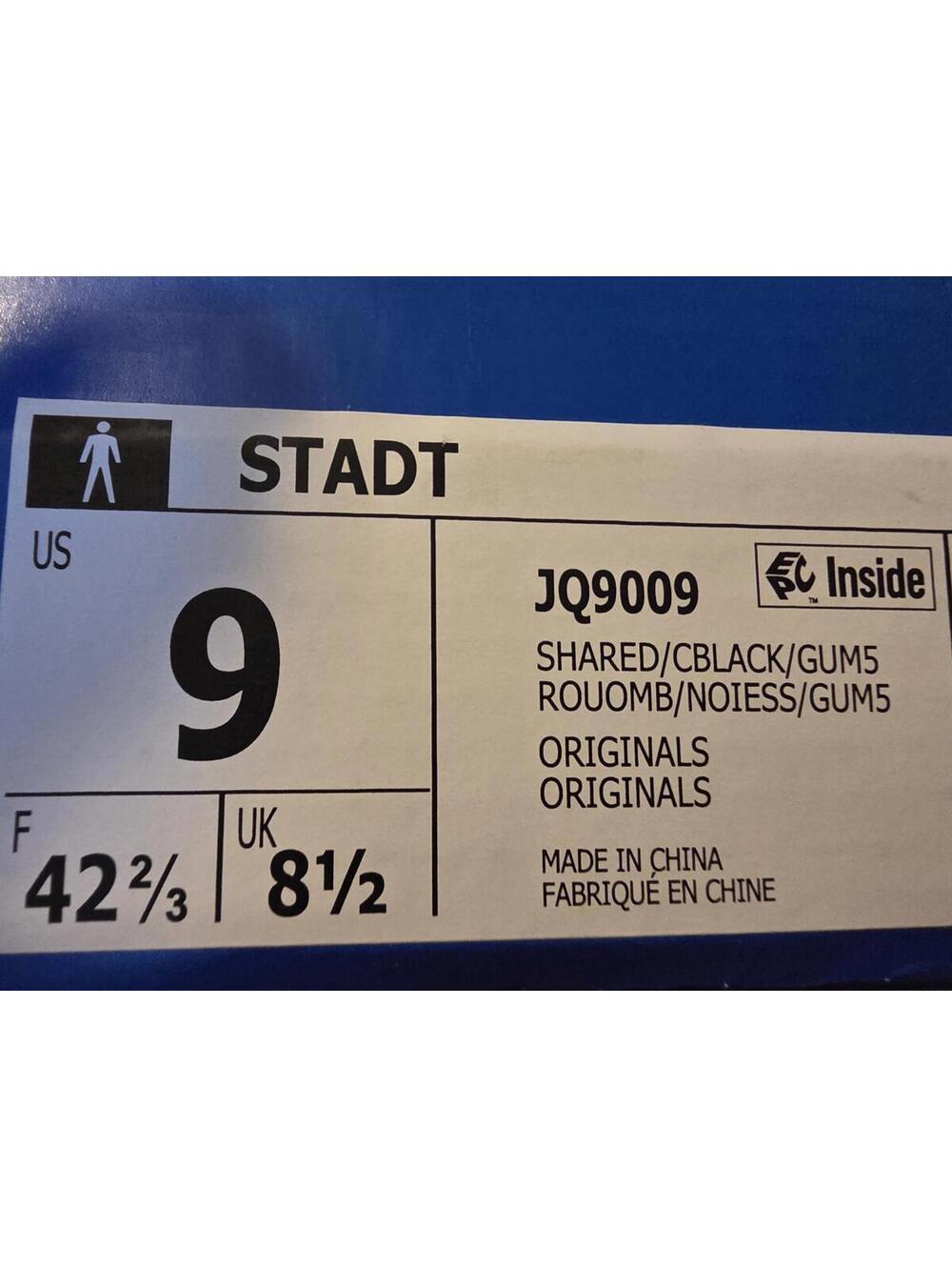 Adidas size 9 shoes Burgendy and Black STADT